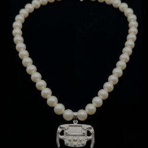 Steering Wheel Pearl Necklace